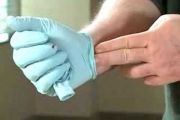 How to wear and remove disposable gloves properly